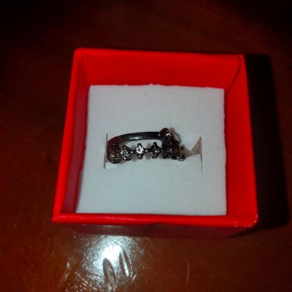 Cute little silver CZ ring